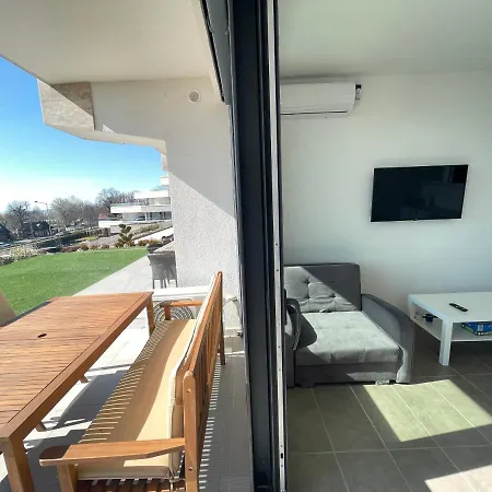 Apartman Club Panorama Studio - Pool, Garden Alsóörs